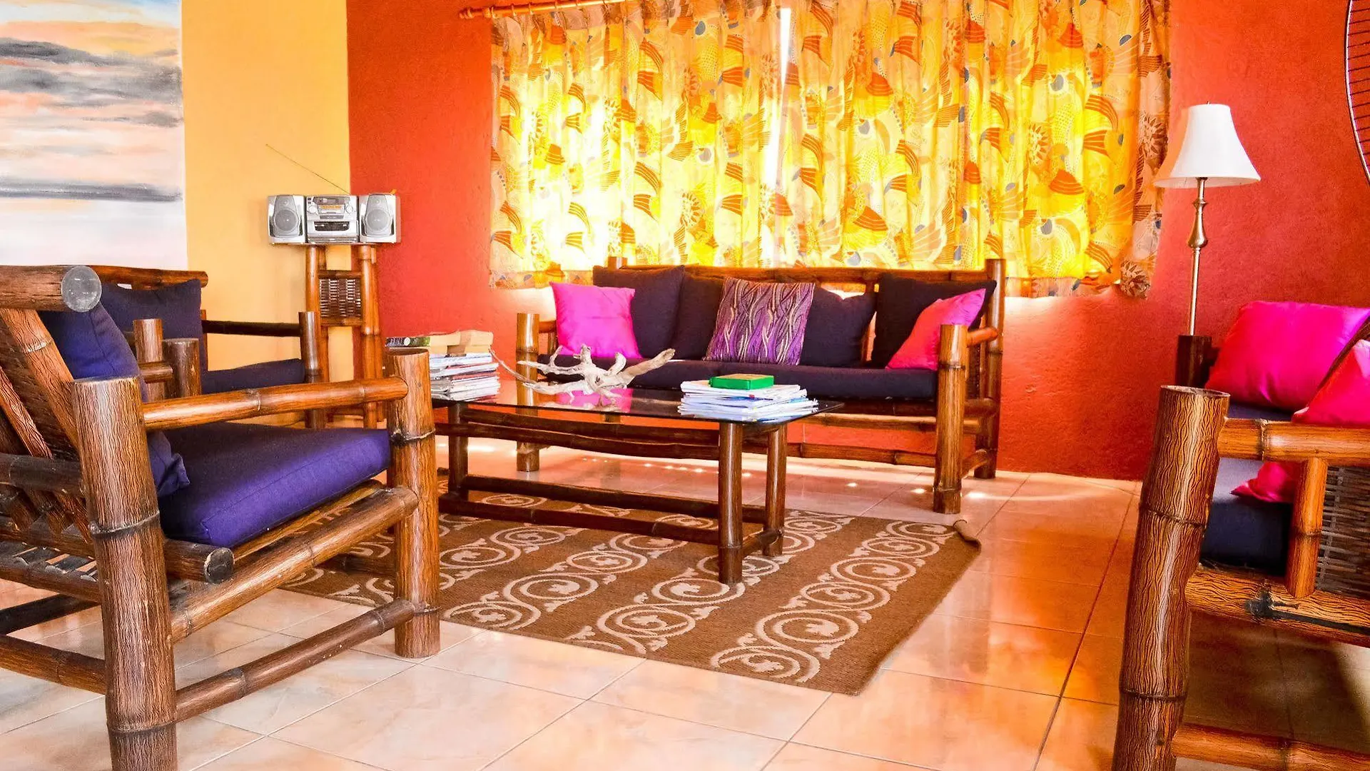 Casa de hóspedes Lemer Guesthouse & Villa Lucea