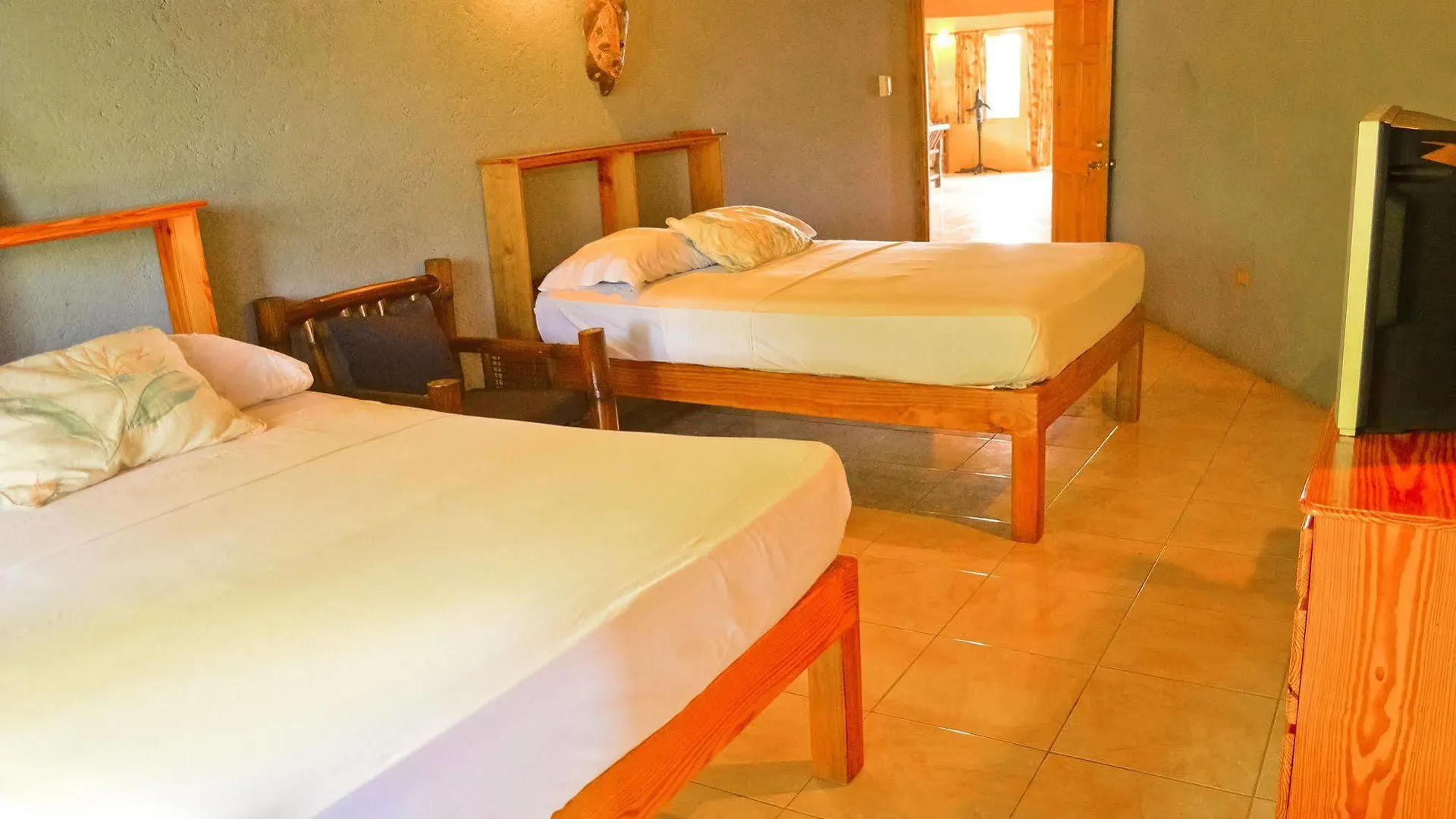Lemer Guesthouse & Villa Lucea Casa de hóspedes
