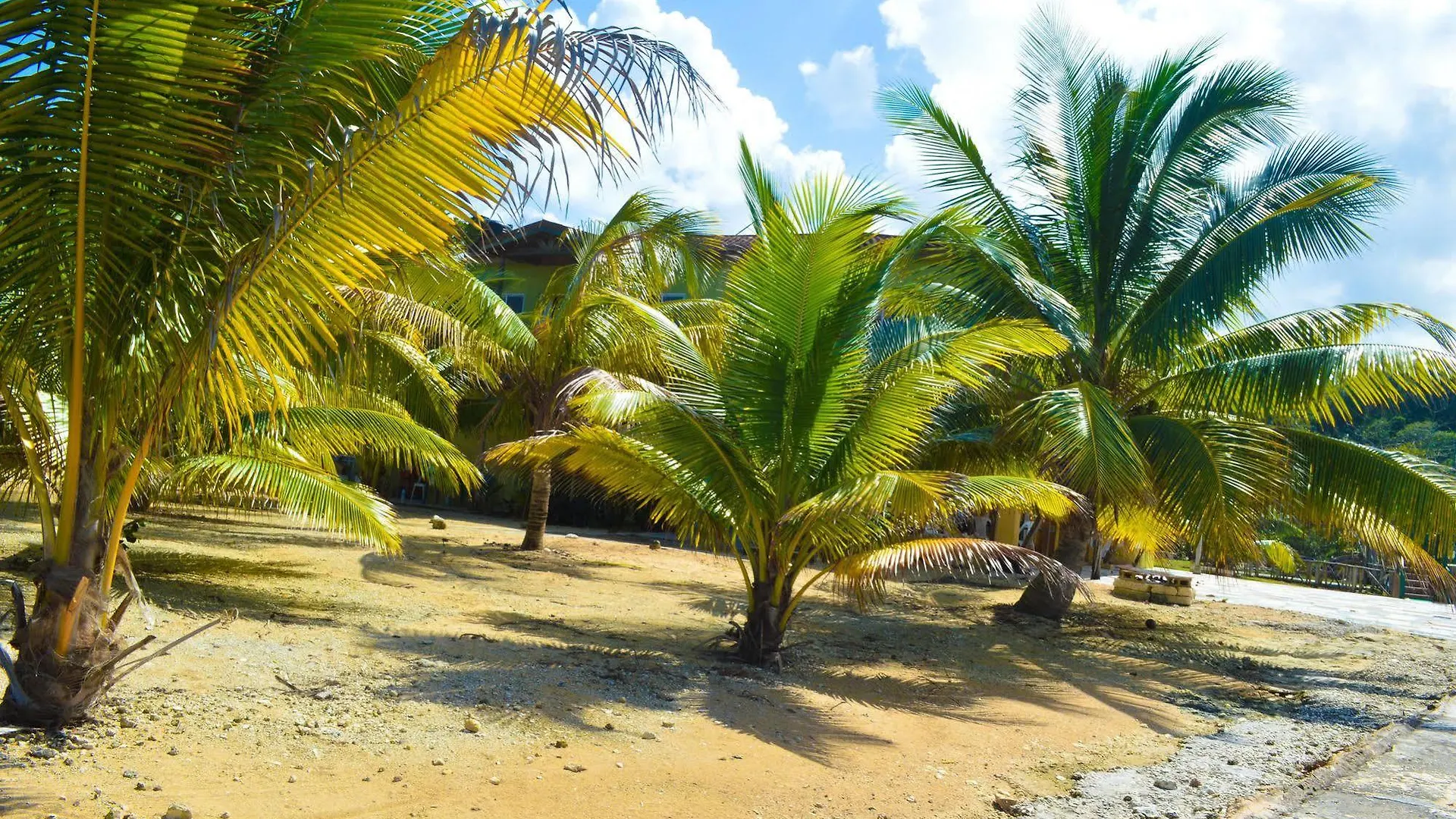 Lemer Guesthouse & Villa Lucea Casa de hóspedes