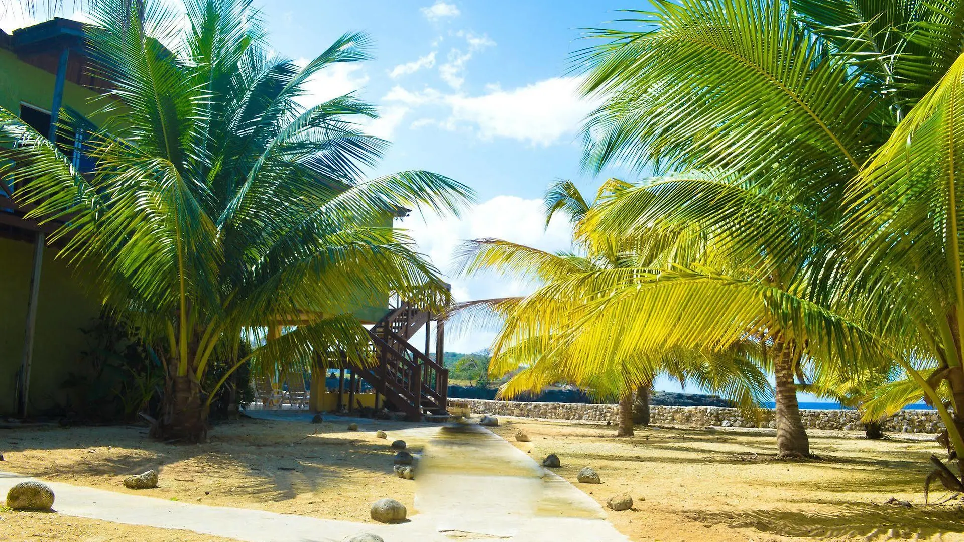 Casa de hóspedes Lemer Guesthouse & Villa Lucea